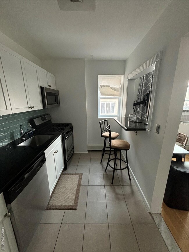 Foto del edificio - 251-255 W Broadway