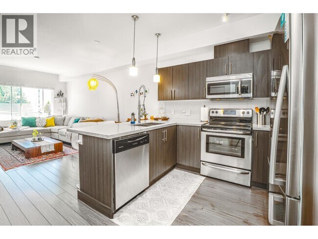 Photo du bâtiment - 12070-12227 227 St