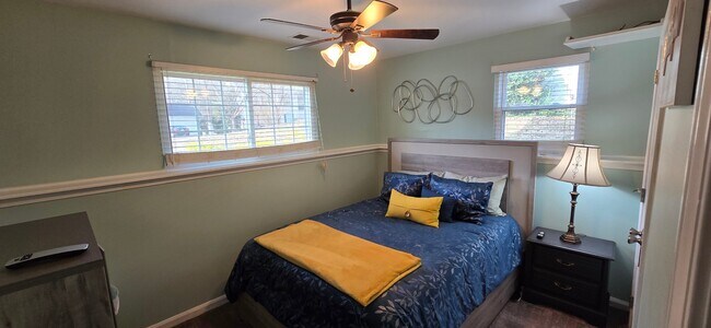 Foto del edificio - 1610 Oak Knoll Ln