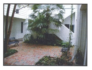 Building Photo - Daphne Apartments