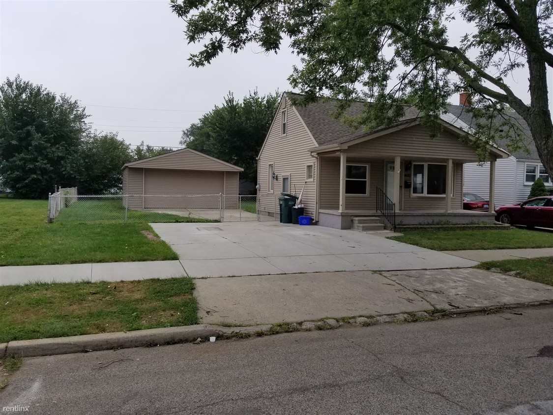 Primary Photo - 1623 Pagel Ave