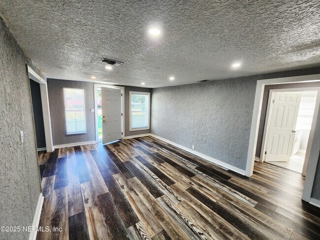 Foto del edificio - 3238 Townsend Blvd