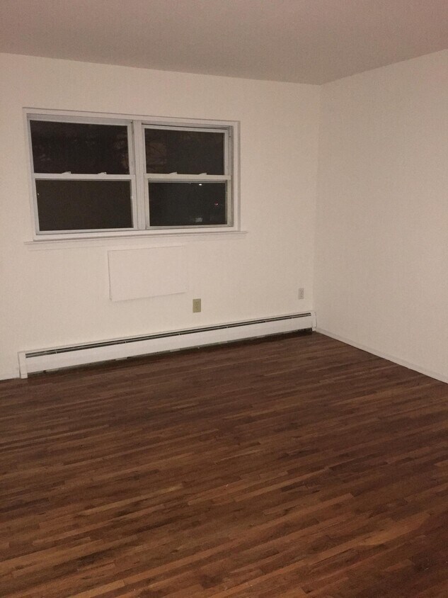 22 E Westfield Ave Unit 5B, Roselle Park, NJ 07204 Apartments in