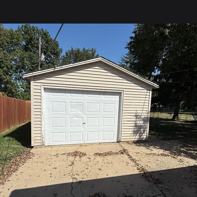 Foto del edificio - Meadowlark Ranch! 3 bed, 1 bath