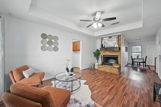 Building Photo - 513 Signal Hill Ct S