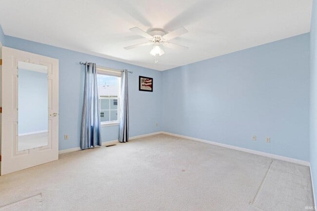 Building Photo - 8928 Goshawk Ln