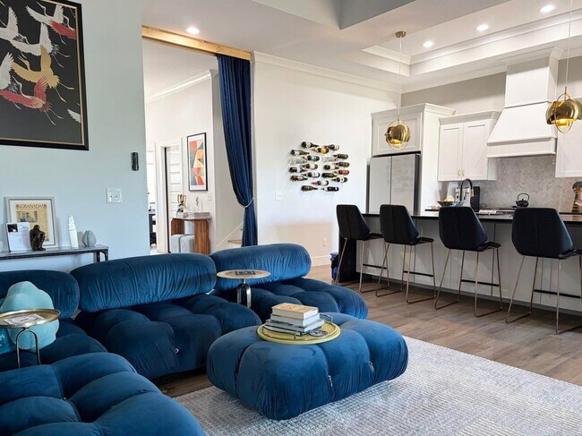 Foto del edificio - 8369 Snowdrop Wy