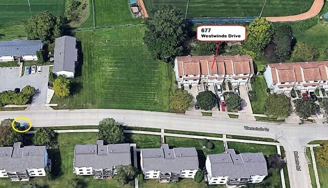 Building Photo - $1,475 | 2 Bedroom + Den, 2.5 Bathroom Townhome | NO PETS | Available for August 1st, 2026 Move In!