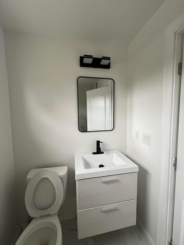 Primary Photo - 50 N Hampton Rd