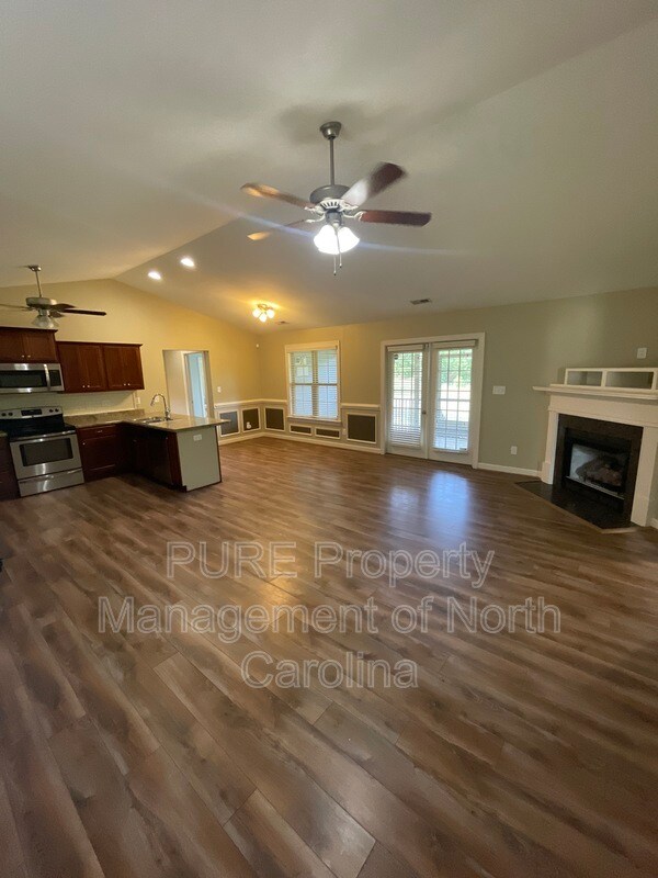 Foto del edificio - 109 Parkers Pointe Dr