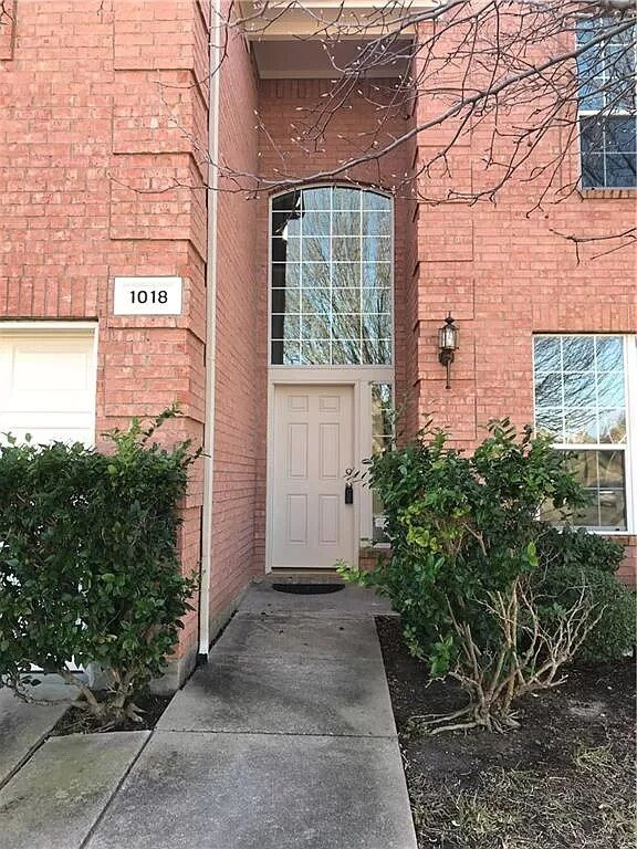 1018 spanish Dr, Garland, TX 75040 House Rental in Garland, TX