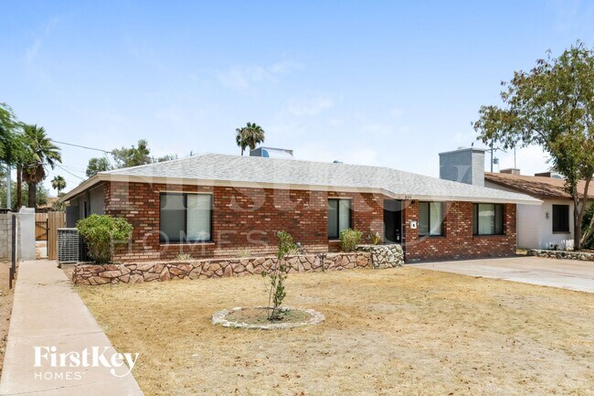 Foto del edificio - 806 E El Caminito Dr