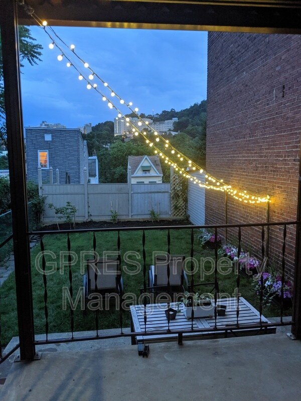 4744 Lorigan St, Pittsburgh, PA 15224 Condo for Rent in Pittsburgh