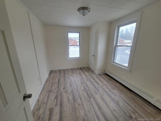 Foto del edificio - 288 Litchfield St