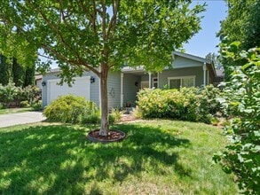 Building Photo - 9759 Dawn Way