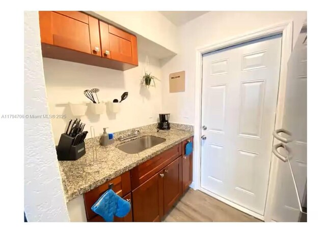 Foto del edificio - 7638 N Miami Ave