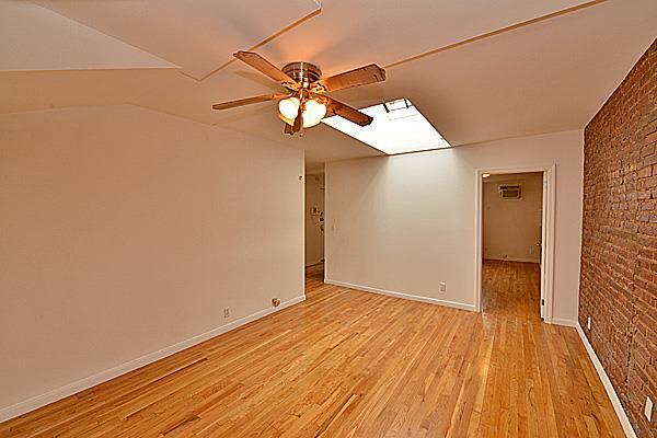 Building Photo - 180 Bleecker Street
