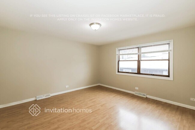 Foto del edificio - 42 Holly Dr