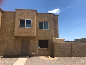 Building Photo - 4462 E Pueblo Ave