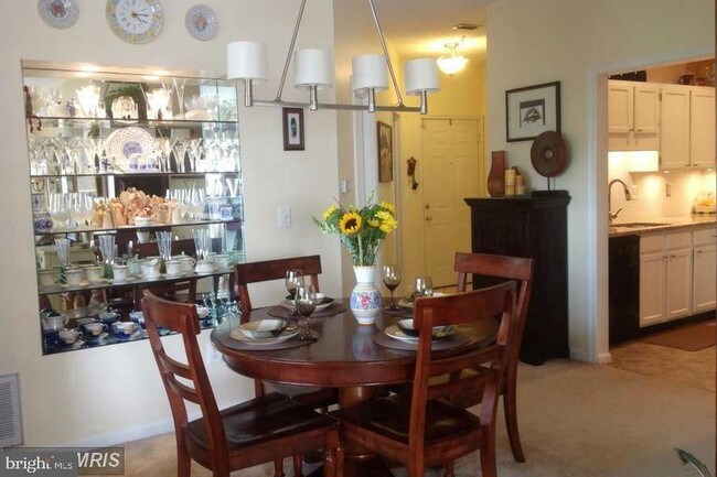 Foto del edificio - 14304 Rosy Ln