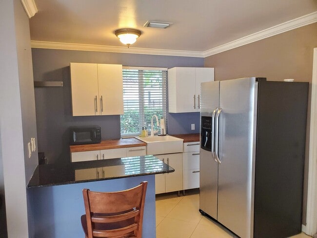 Foto del edificio - 5620 SW 5th Terrace