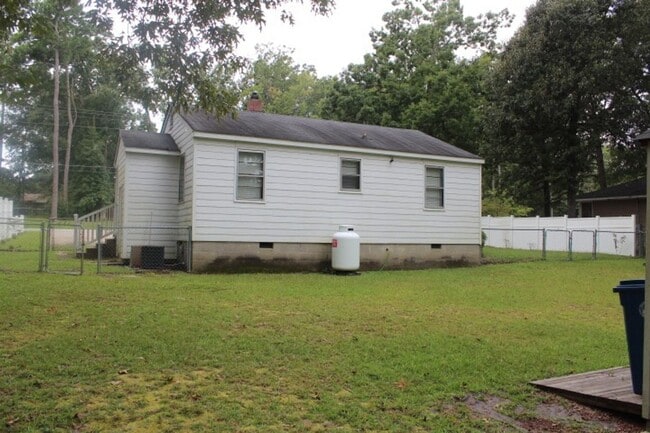 Building Photo - Eutaw area