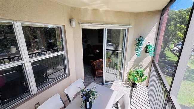 Foto del edificio - 601 SW 142nd Ave
