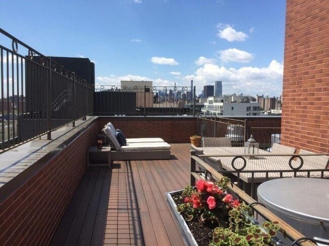 Foto del edificio - 0 bedroom in NEW YORK NY 10035