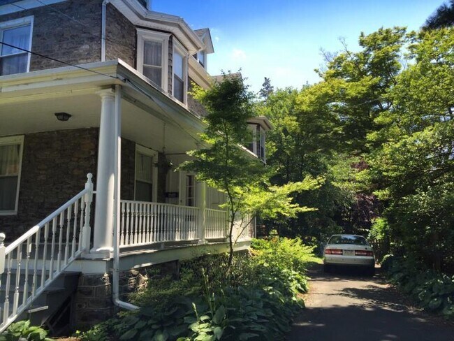 Foto del edificio - 608 Washington Ln