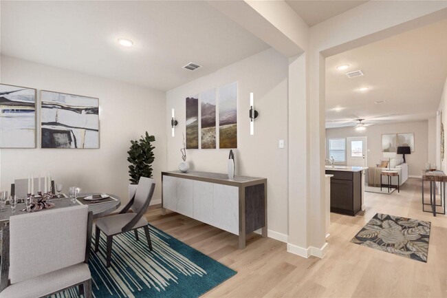 Building Photo - 511 Warm Saffina Ln