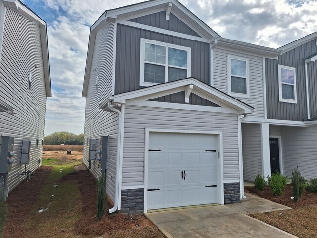 Building Photo - 725 Gatestone Ln