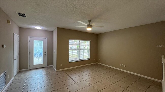 Building Photo - 2511 Woods Edge Cir
