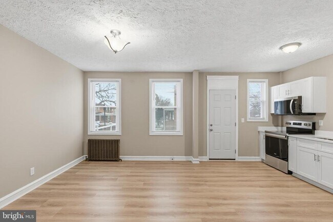 Building Photo - 3502 Erdman Ave