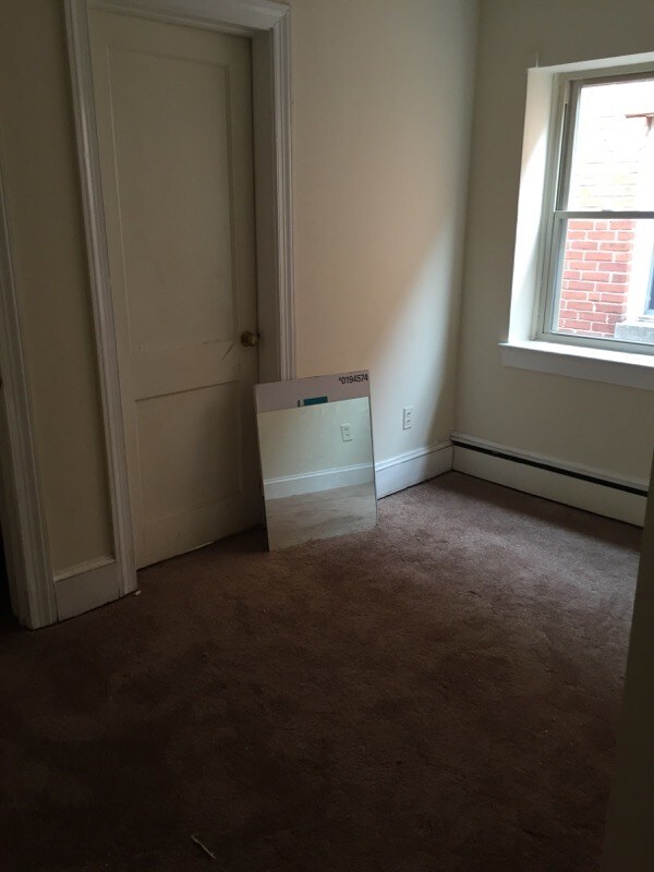 Foto del edificio - 318 N Royal Ave