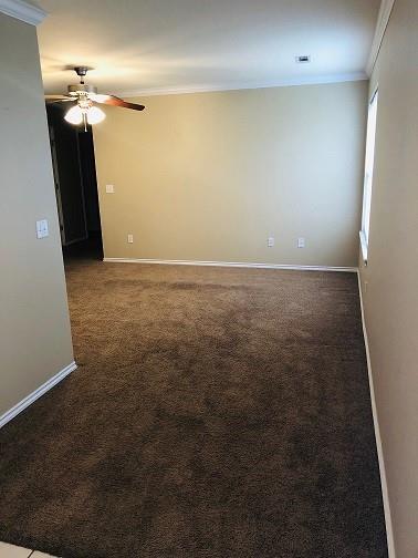 Foto del edificio - 1652 Willowbrook Dr