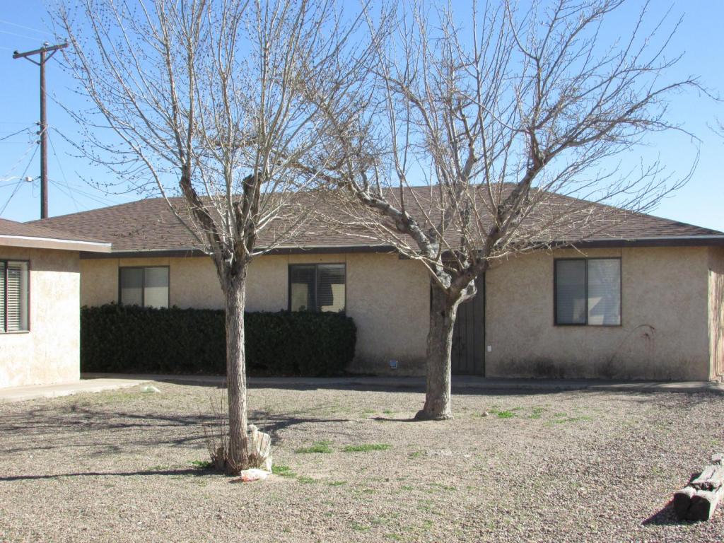 2217 S 8th St Unit 2, Deming, NM 88030 Apartment for Rent in Deming