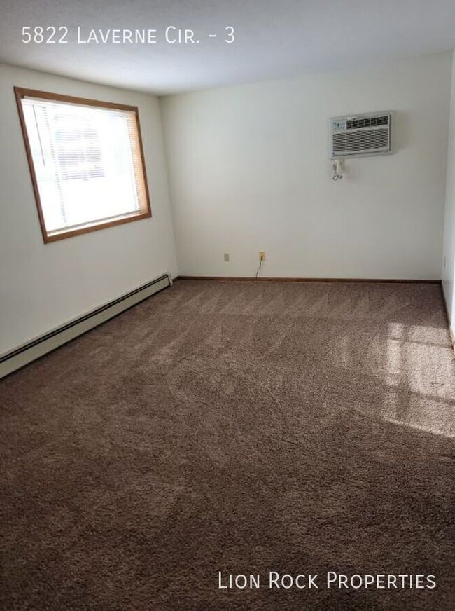 Building Photo - Spacious 2-Bedroom Apartment for $1,125/mo...