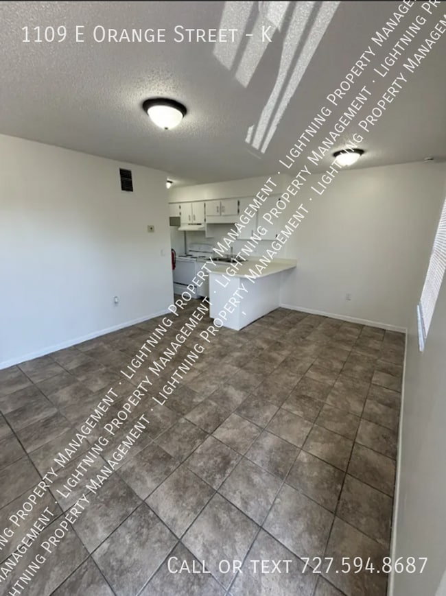 Building Photo - 1109 E Orange St