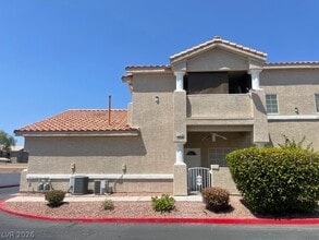 Building Photo - 3327 Erva St