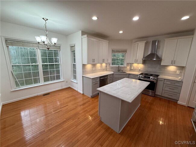 Foto del edificio - 9301 Olde Mill Pond Dr