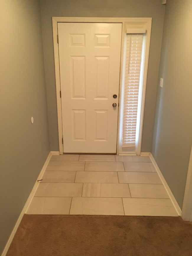 Foto del edificio - 10008 Greylock Way