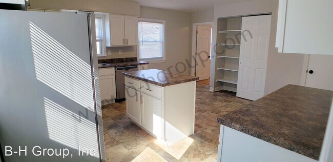 Foto del edificio - 3 br, 2.5 bath House - 6912 26th Ave
