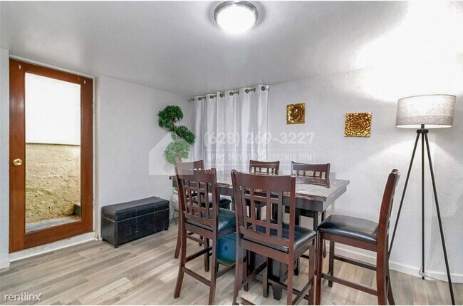 Building Photo - 1 br, 1 bath Triplex - 819 NW 50th Street ...