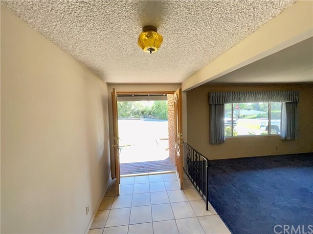 Building Photo - 511 N Yucca Ridge Rd