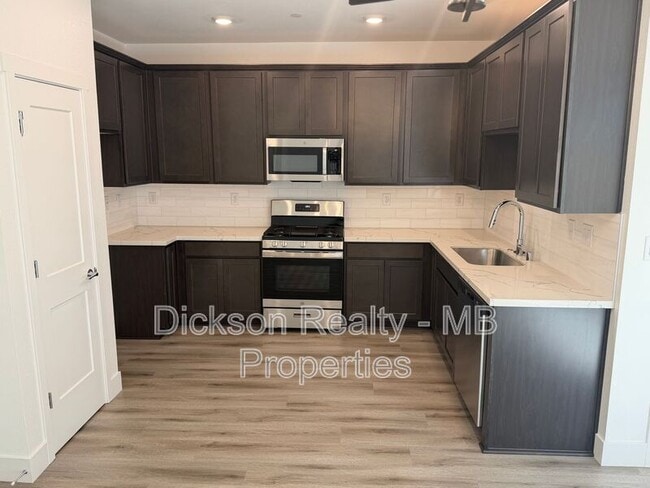 Building Photo - 496 Prosecco Wy