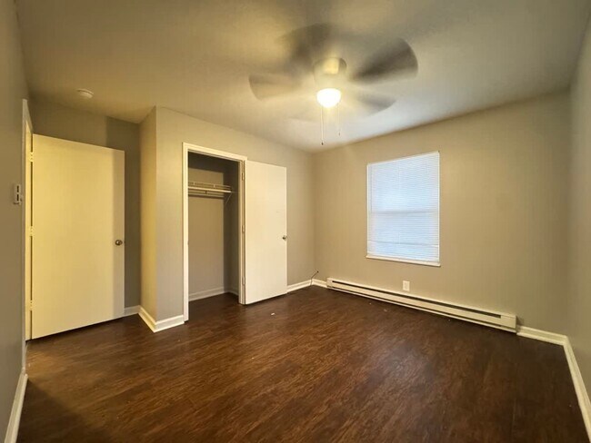 Building Photo - 1921 Chris Dr