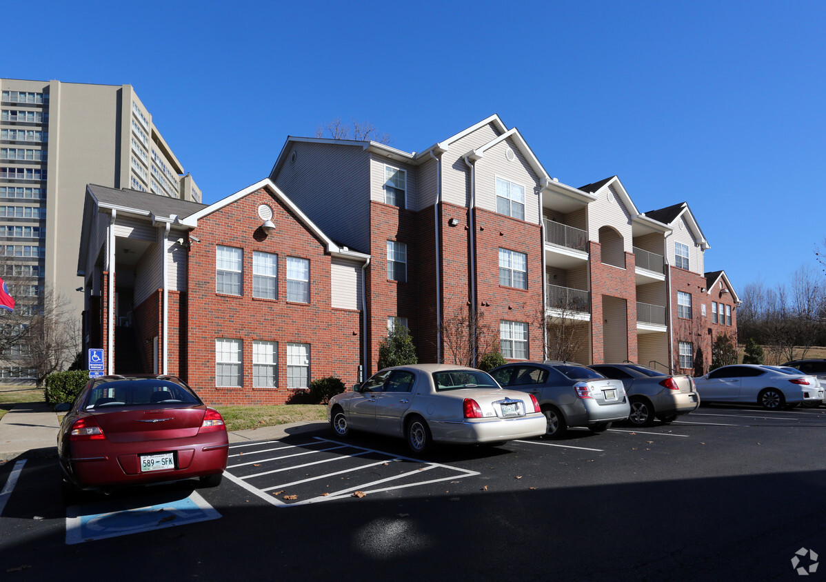 Primary Photo - Villas at Metro Center