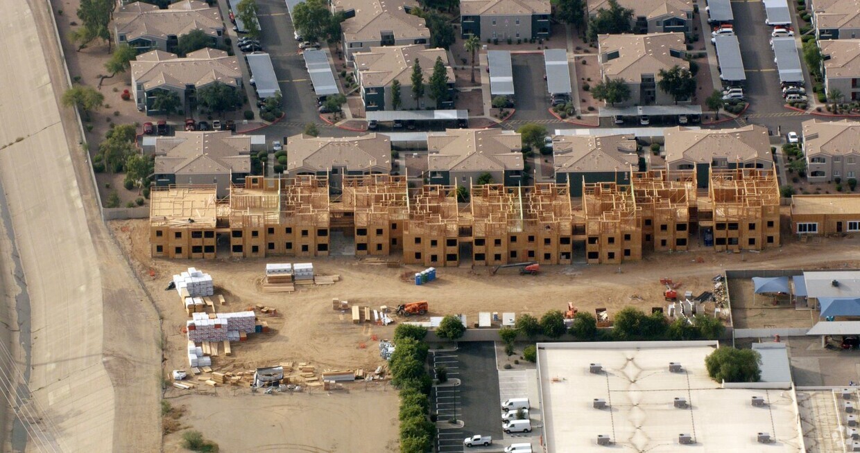 Primary Photo - Mustang Villas