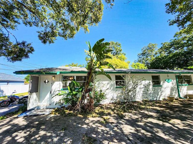 Foto del edificio - 2611 41st Ave N