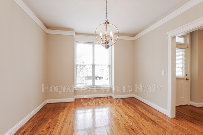 Foto del edificio - 5116 Harold Ln